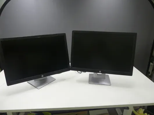 2x hp - मॉनिटर