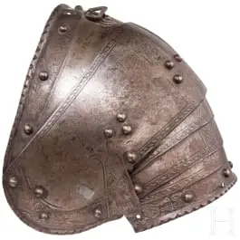 Leptaný ramenní plát zbroje, jihoněmecký, kolem 1570