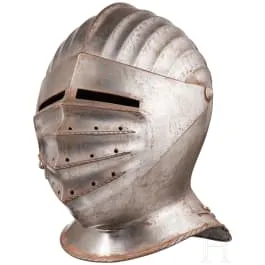 Maximiliánská helma ve stylu kolem 1530, moderní replika