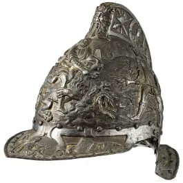 Morion de parade repoussé et doré, style Renaissance, Milan, vers 1860