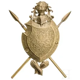 Dekorativt troféskjold av messingstøp, jernstøperiet L. Meyer, rundt 1900