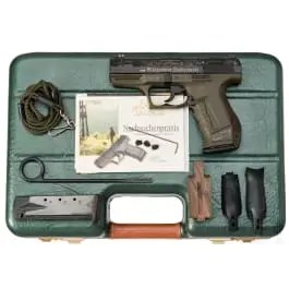 Walther Mod. P 99 « La Chasse » d'après Wildmeister Duderstaedt, gravé, en mallette