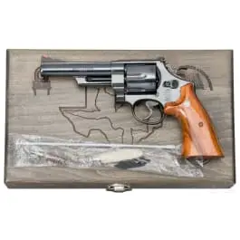 Smith & Wesson Mod. 544, 1836-1986 Texas Waggon Trail, avec coffret en bois