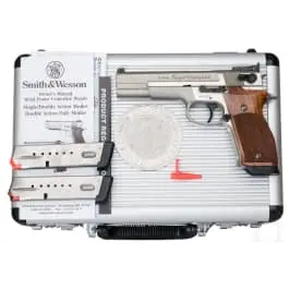Smith & Wesson Target Champion