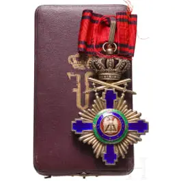 Ordre de l'Étoile de Roumanie, croix de commandeur avec épées