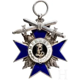 Croix de l'ordre du mérite militaire 4e classe avec épées