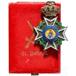 Croix de chevalier de l'Ordre militaire royal de Saint-Henri dans un écrin