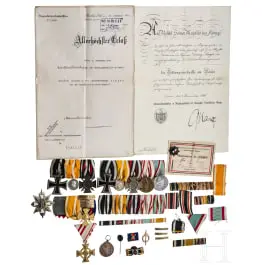 Deux barrettes de décorations avec la médaille commémorative pour sauvetage en danger