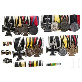 Petite collection de quatre barrettes de décorations
