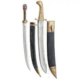 Due armi bianche russe come pezzi da collezione