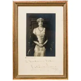 Regina Vittoria Eugenia (1887 – 1969) di Spagna – foto ritratto della giovane regina con firma autografa a inchiostro