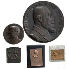Piccola collezione di cinque placchette in bronzo, primo terzo del XX secolo