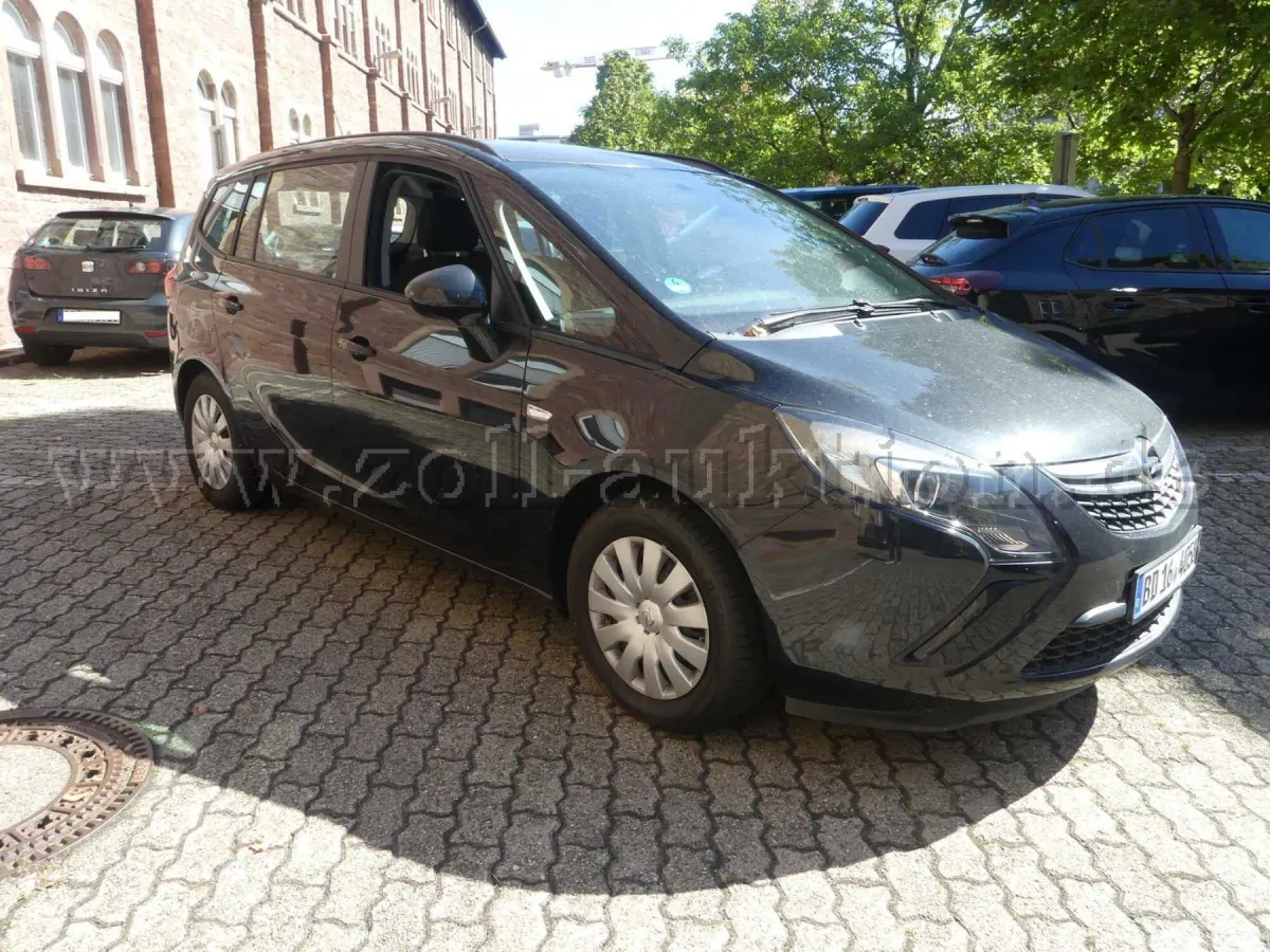 1 Opel Zafira Tourer 1.6 CDTI Edition - BD16-4058