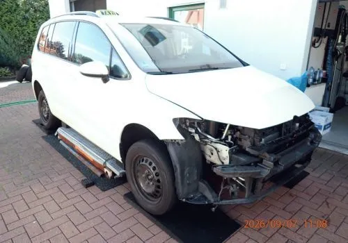 1 سيارة VW Touran، رقم اللوحة: GT-VT 1046، أول تسجيل: 06.03.2024، رقم الهيكل: WVGZZZ1T1RW011900، 277.710 كم، ديزل، Euro 6، 1968 سم مكعب، 110 كيلوواط، الفحص الفني منتهي الصلاحية
