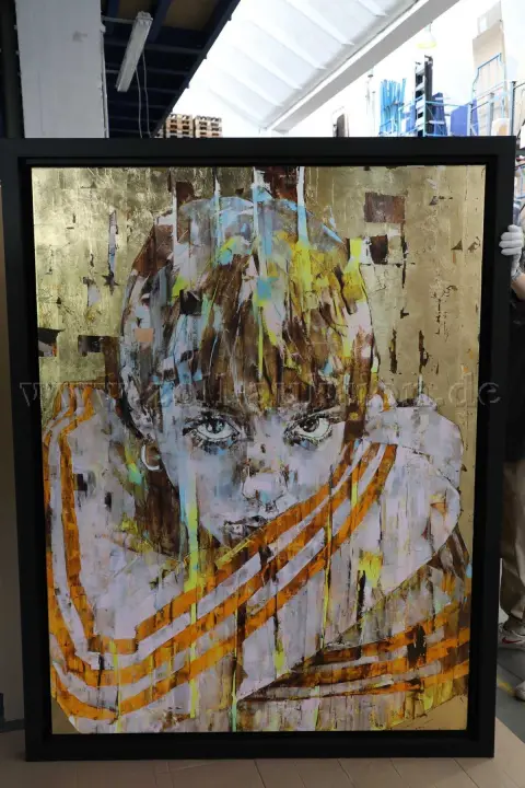 1 Gemälde "Portrait einer jungen Frau"