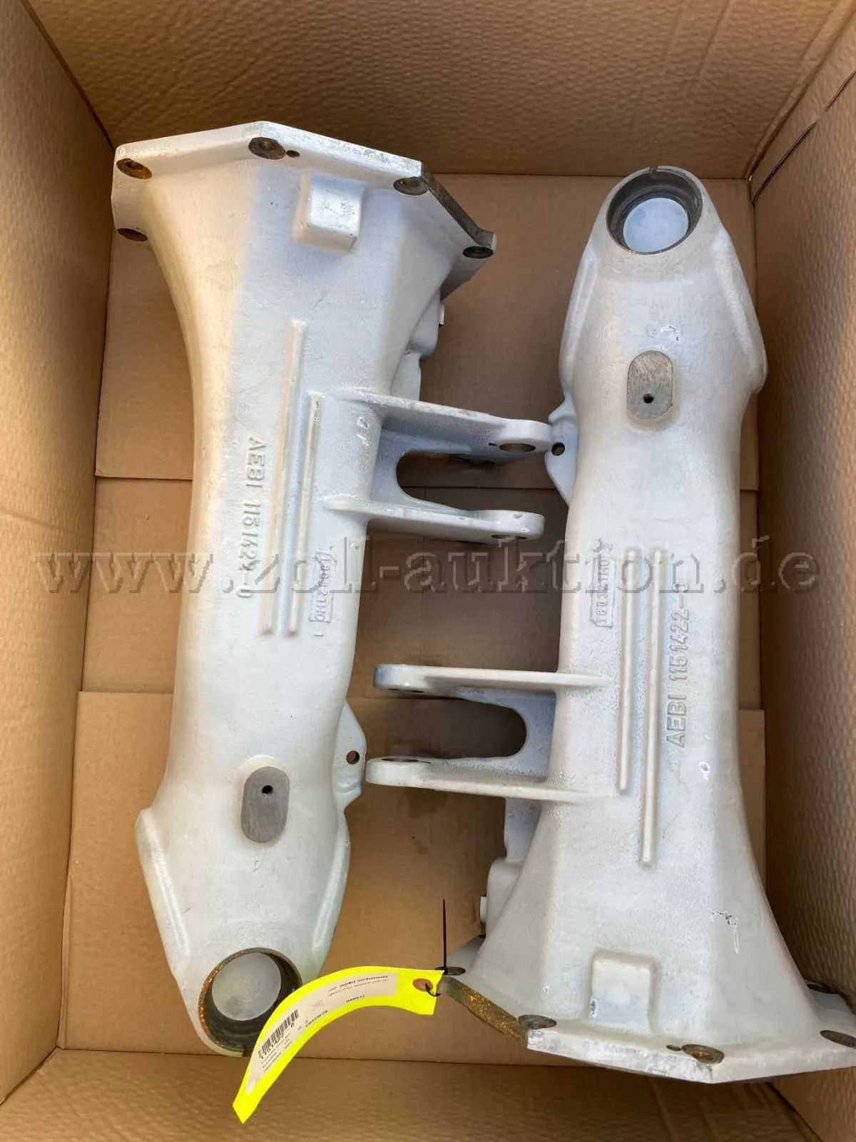 2 件 AEBI TT240 前桥完整喇叭形备件