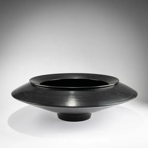 André von Mertens – Récipient unique 'Schwarzkeramik', 2011 (design)