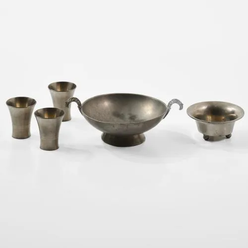 Paavo Tynell – Three schnapps glasses and two bowls, 1930s/40s (design)