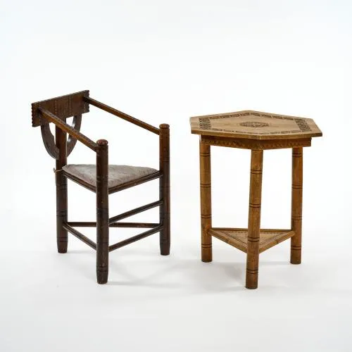 Fauteuil 'Munk Chair' avec table 'Munk table', années 1930/40 (création)