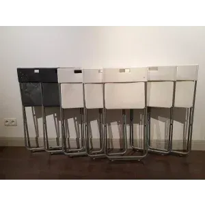 7 chaises pliantes Ikea