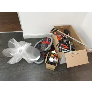 Posten gemischte Artikel ( Staubsauger, Lampe und sonstiges)