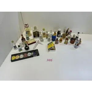 Lot of miniature alcohol bottles