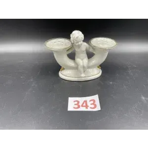 Porcelánový svícen - dvouramenný