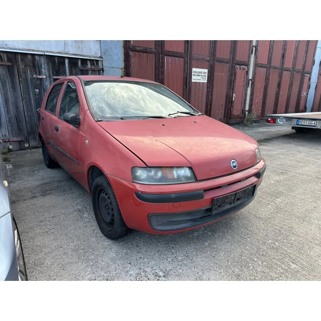 Fiat Punto (арестован)