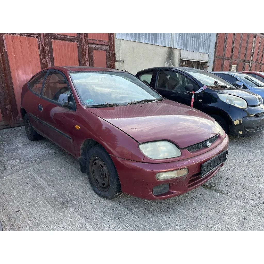 Mazda 323 (in beslag genomen)