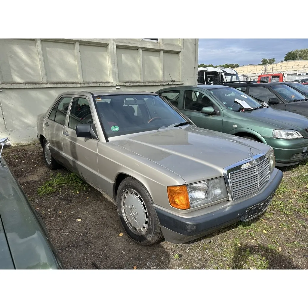 Mercedes Benz 190E (seized)