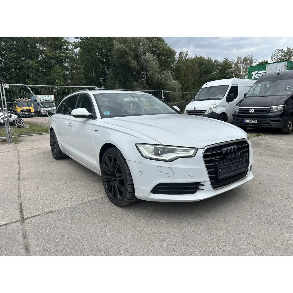 Audi A6 Avant (saisie)