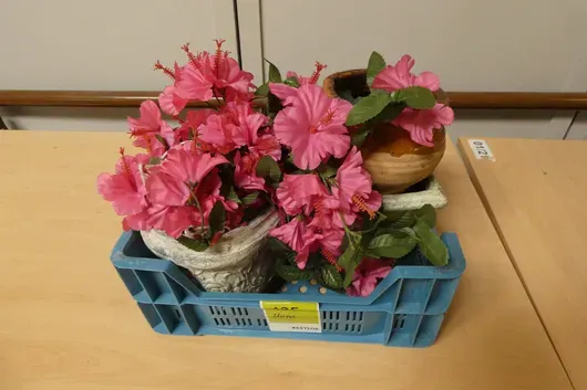 Partij kunstbloemen
