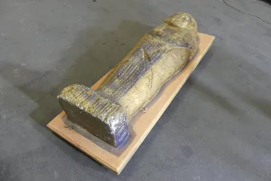 Boîte de momie décorative