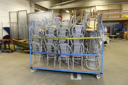 Partij stoelen