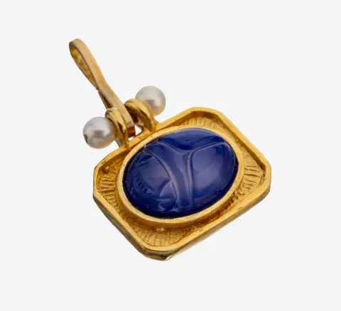 Lapis lazuli parel hanger, verzilverd, lapis lazuli in de vorm van scarabee fijn gegraveerd
