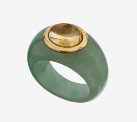 Jade-citrien ring, ringband uit één stuk jade vervaardigd, kop met een citrien-
