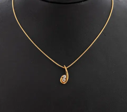 Pendentif diamant en or 14 kt, GG 585/000 poinçonné, courbé, 2 diamants taille ancienne