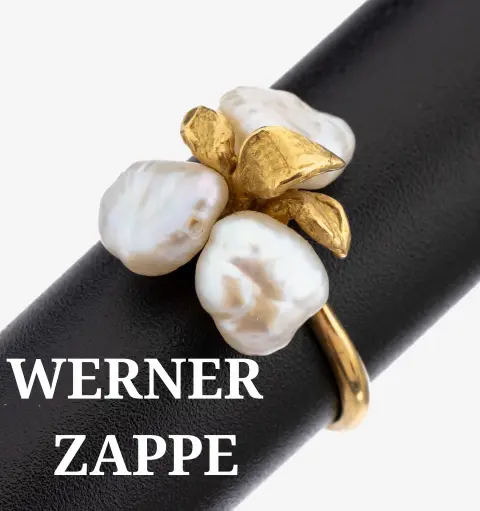 Bague perle WERNER ZAPPE en or 18 ct, or 750/000, 3 perles de culture d'eau douce baroques, taille 54