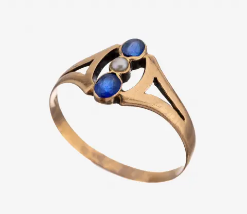 Bague or 14 ct pierre de couleur-perle, vers 1910-20, or rose 585/000, 2 petites synthèses de saphir ovales,