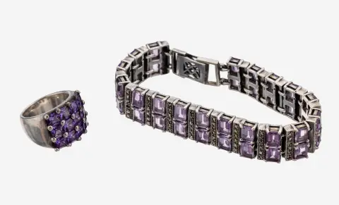 Lot d'améthystes, argent 925, composé de : 1 bracelet, L. env. 19 cm, fermoir clapet, 36