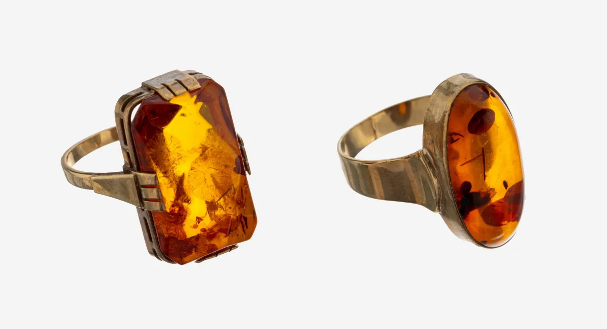 Lot de 2 bagues en or 8 ct avec ambre, or 333/000, 1 x taille 54, ambre facetté, et 1