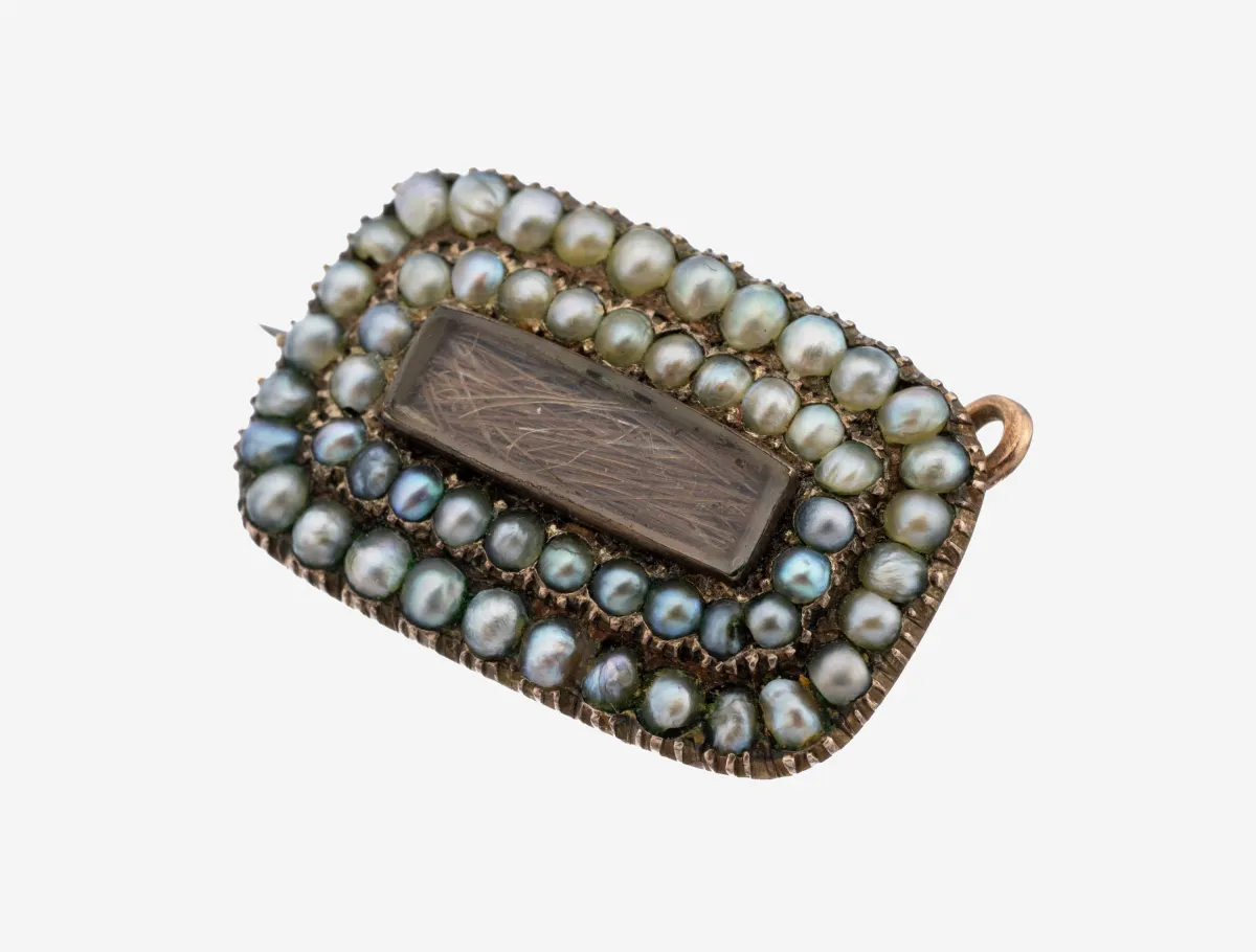 Broche en or 14 ct avec perles, années 1830, or 585/000 doublé, insertion de cheveux au centre