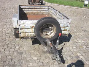 乘用车单轴挂车 HP 650.01