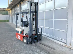 Carrello elevatore elettrico Nissan N01 L 15 U