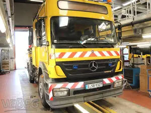 卡车 Mercedes Axor 1833 4x2 接触网安装车