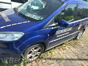 旅行车 Ford Tourneo Courier 1.0