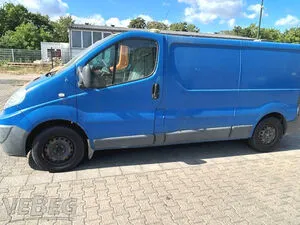 Vrachtwagen Renault Trafic 2,0 dCi bestelwagen