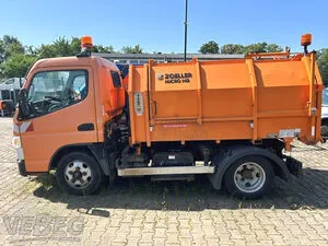 卡车 Mitsubishi Canter 垃圾压缩车