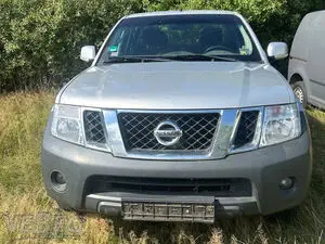 卡车 Nissan Navara 2,5 dCi 双排座皮卡 4x4