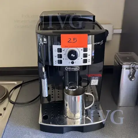 Kaffemaskine DELONGHI Magnifica S